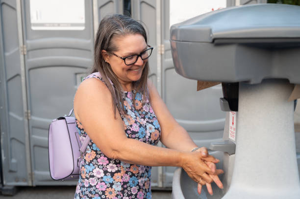 Best Porta potty delivery and setup  in Lone Oak, TN